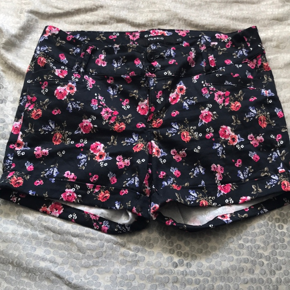 Torrid floral shorts